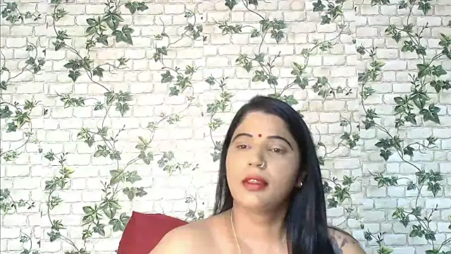 Snapshot of XIndianintimacy chatting on February 13, 2025, 6:26 pm XIndianintimacy online show from February 13, 2025, 6:26 pm
