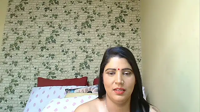 Snapshot of XIndianintimacy chatting on April 19, 2026, 6:10 pm XIndianintimacy online show from April 19, 2026, 6:10 pm