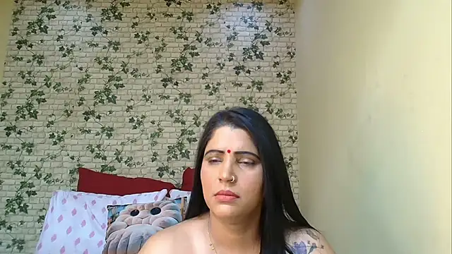 Snapshot of XIndianintimacy chatting on June 1, 2026, 9:36 pm XIndianintimacy online show from June 1, 2026, 9:36 pm