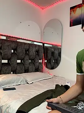 Alex and Fabian online show from January 19, 2026, 1:42 am