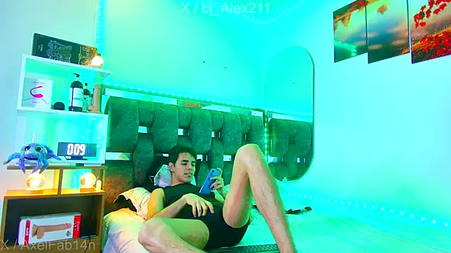 Alex and Fabian online show from November 6, 2025, 8:57 pm