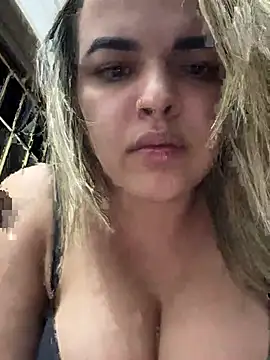 Snapshot of sweetshygirl chatting on January 14, 2025, 3:11 am sweetshygirl online show from January 14, 2025, 3:11 am