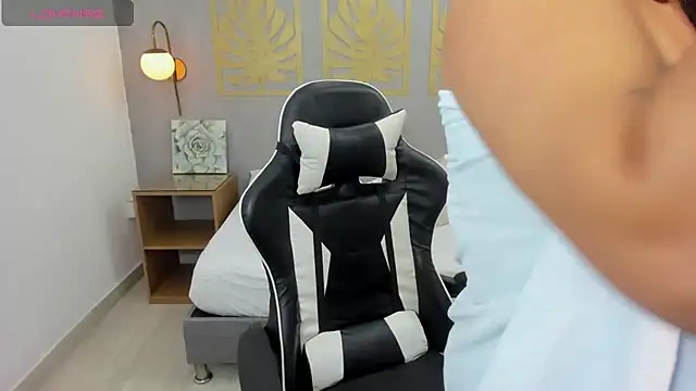 lia sexx19 online show from March 11, 2025, 2:10 am