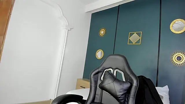 lia sexx19 online show from March 26, 2026, 2:32 am