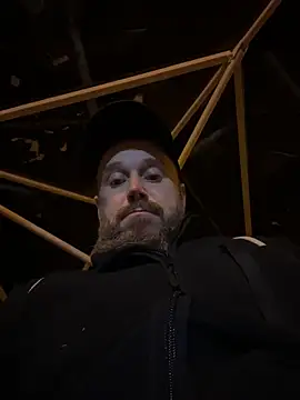 FROL83 online show from April 10, 2026, 8:27 pm