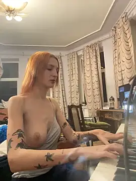 Snapshot of IngridMayer chatting on January 2, 2025, 8:57 pm IngridMayer online show from January 2, 2025, 8:57 pm