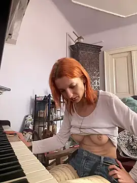 Snapshot of IngridMayer chatting on December 31, 2024, 11:42 am IngridMayer online show from December 31, 2024, 11:42 am