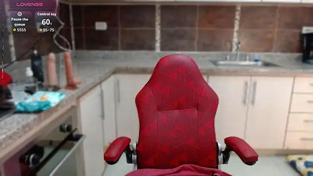 Snapshot of Heidy_Wells chatting on December 1, 2025, 12:50 pm Heidy Wells online show from December 1, 2025, 12:50 pm