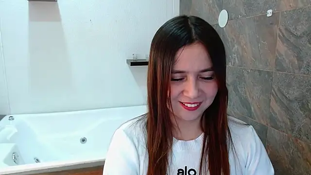 Snapshot of Heidy_Wells chatting on November 13, 2025, 1:04 pm Heidy Wells online show from November 13, 2025, 1:04 pm