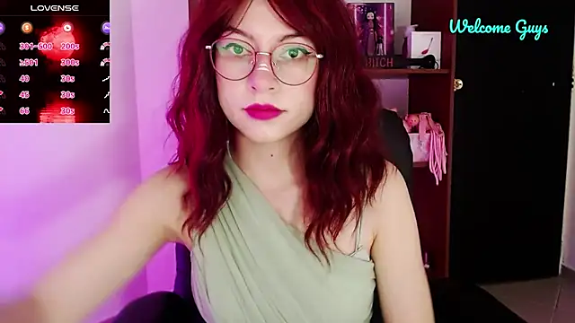 Snapshot of Celeste_Ford_18 chatting on November 28, 2025, 1:55 pm Celeste Ford 18 online show from November 28, 2025, 1:55 pm