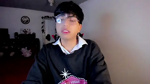 AnggelONfiree online show from February 3, 2026, 12:54 am