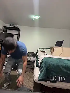 Snapshot of Azazelihornyasf chatting on January 8, 2026, 7:03 am Azazelihornyasf online show from January 8, 2026, 7:03 am