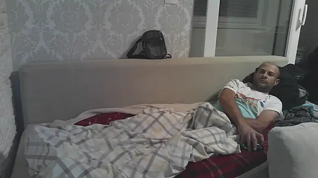 Snapshot of Zbochunec chatting on September 23, 2025, 9:55 pm Zbochunec online show from September 23, 2025, 9:55 pm