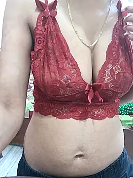 Snapshot of priya_sharma02 chatting on March 12, 2025, 12:36 pm priya sharma02 online show from March 12, 2025, 12:36 pm