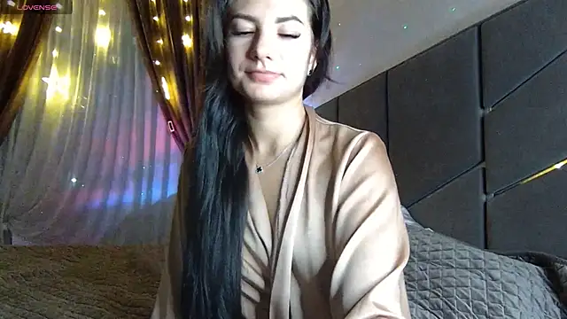 NessyStar online show from November 6, 2025, 6:45 pm