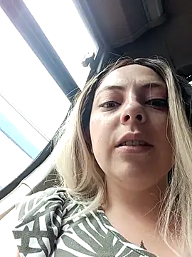 madelaine- online show from January 9, 2026, 7:21 pm