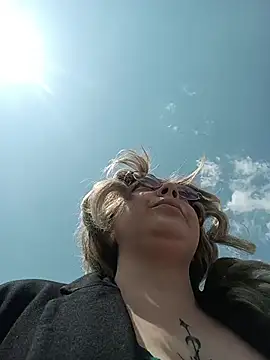 madelaine- online show from February 27, 2026, 6:30 pm