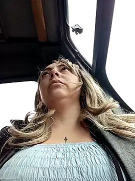 madelaine- online show from November 28, 2025, 8:20 pm