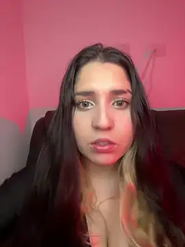 Snapshot of valentina_jonnes1 chatting on August 5, 2026, 4:17 am valentina jonnes1 online show from August 5, 2026, 4:17 am