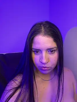 Snapshot of valentina_jonnes1 chatting on May 17, 2026, 4:01 am valentina jonnes1 online show from May 17, 2026, 4:01 am