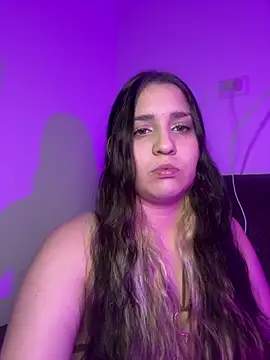 valentina jonnes1 online show from February 12, 2026, 5:07 am