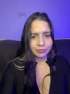 Snapshot of valentina_jonnes1 chatting on April 26, 2026, 3:37 am valentina jonnes1 online show from April 26, 2026, 3:37 am