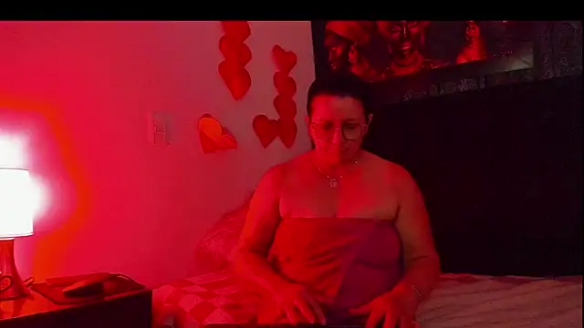 Evaaross 2345 online show from March 3, 2025, 12:28 pm