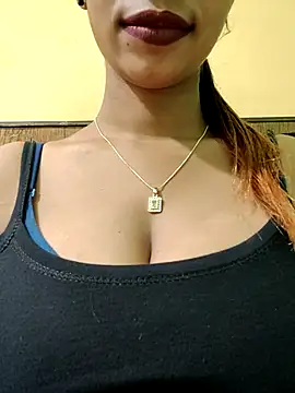 RUPAI009 online show from March 5, 2025, 6:33 am