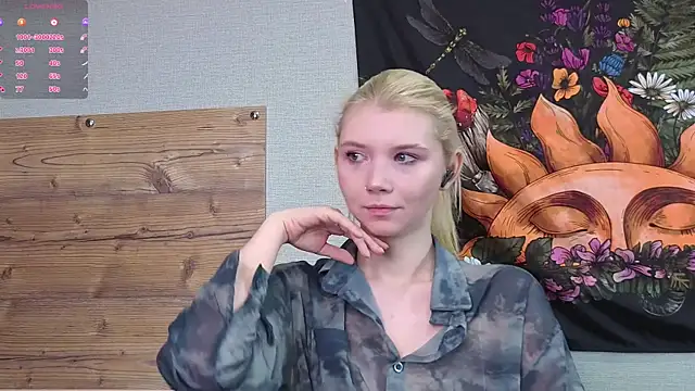 Snapshot of DaisyElmers chatting on October 2, 2025, 3:54 am DaisyElmers online show from October 2, 2025, 3:54 am