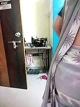 Snapshot of PayalSharmahot143 chatting on February 12, 2026, 2:11 am PayalSharmahot143 online show from February 12, 2026, 2:11 am