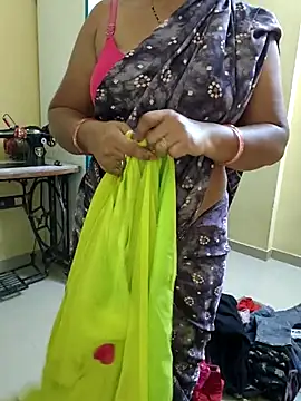 PayalSharmahot143 online show from June 26, 2026, 6:14 pm
