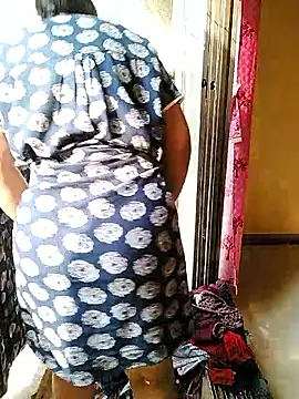 Snapshot of PayalSharmahot143 chatting on February 4, 2026, 4:40 am PayalSharmahot143 online show from February 4, 2026, 4:40 am