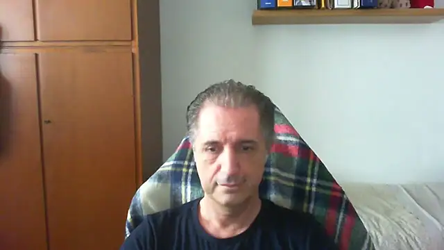 lliuk70mi online show from April 19, 2026, 12:50 pm