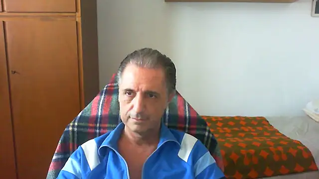lliuk70mi online show from May 20, 2026, 2:14 pm