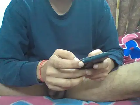 Snapshot of Desiboy_525 chatting on February 6, 2025, 12:54 am Desiboy 525 online show from February 6, 2025, 12:54 am