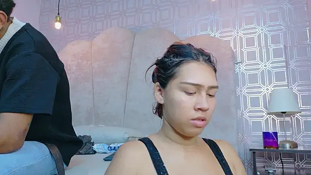 Annyeli online show from November 12, 2025, 3:05 pm