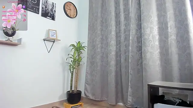 Snapshot of SophieBaker__ chatting on November 9, 2025, 1:53 am SophieBaker online show from November 9, 2025, 1:53 am