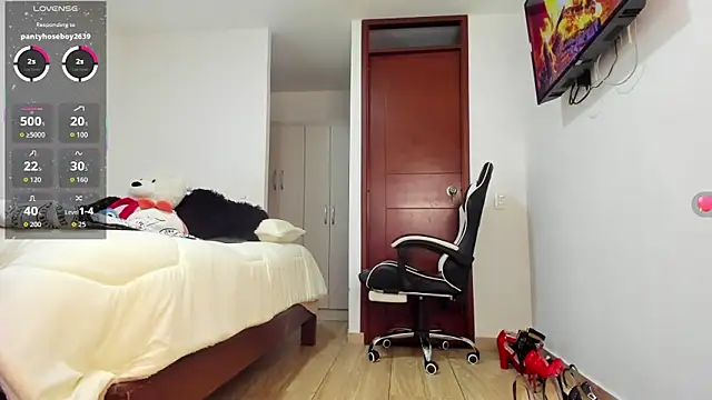 Snapshot of SophieBaker__ chatting on September 16, 2025, 1:39 am SophieBaker online show from September 16, 2025, 1:39 am