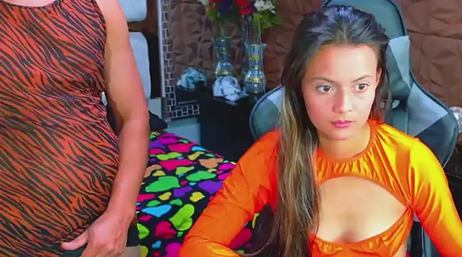 Snapshot of ValentinaAndTerry chatting on March 2, 2025, 11:09 am ValentinaAndTerry online show from March 2, 2025, 11:09 am