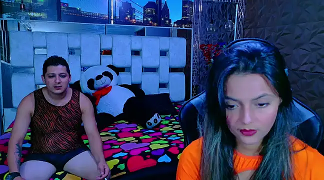 Snapshot of ValentinaAndTerry chatting on March 22, 2025, 7:09 pm ValentinaAndTerry online show from March 22, 2025, 7:09 pm