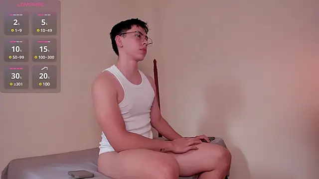 Snapshot of Alexx_oconnor chatting on March 8, 2025, 4:50 pm Alexx oconnor online show from March 8, 2025, 4:50 pm