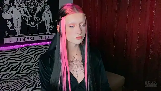 Snapshot of Vailyreb_ chatting on February 12, 2025, 2:32 pm Vailyreb online show from February 12, 2025, 2:32 pm