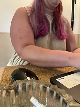 Popinasq online show from December 14, 2025, 2:55 pm