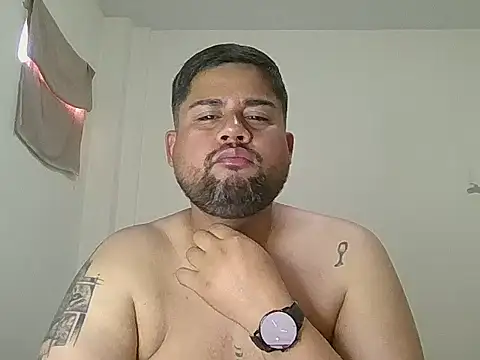 GABRIELGARCIA1313 online show from July 6, 2026, 4:53 pm