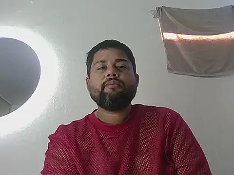 GABRIELGARCIA1313 online show from June 18, 2026, 2:22 pm