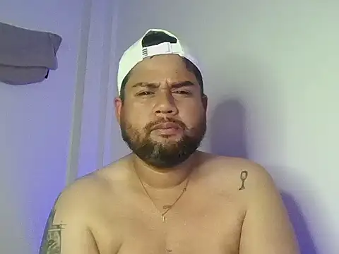 GABRIELGARCIA1313 online show from July 2, 2026, 5:57 am