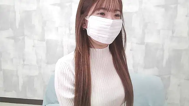 Snapshot of LOVE_MOMO_LOVE chatting on November 11, 2025, 10:43 am LOVE MOMO LOVE online show from November 11, 2025, 10:43 am