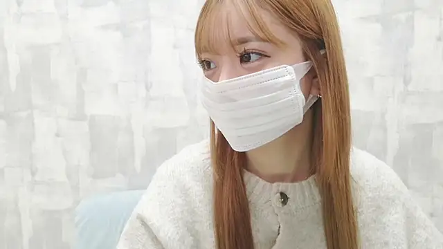 Snapshot of LOVE_MOMO_LOVE chatting on February 6, 2026, 11:28 am LOVE MOMO LOVE online show from February 6, 2026, 11:28 am