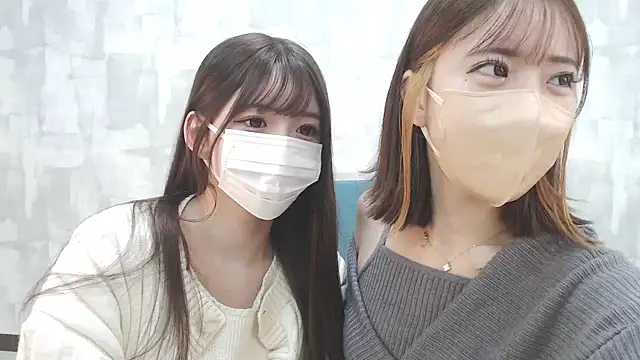 Snapshot of LOVE_MOMO_LOVE chatting on January 25, 2025, 11:44 am LOVE MOMO LOVE online show from January 25, 2025, 11:44 am