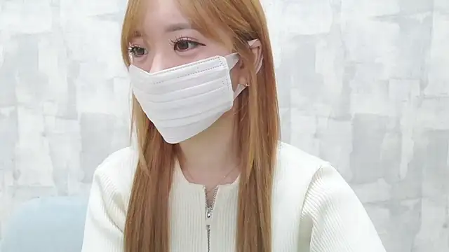 Snapshot of LOVE_MOMO_LOVE chatting on March 2, 2026, 11:28 am LOVE MOMO LOVE online show from March 2, 2026, 11:28 am